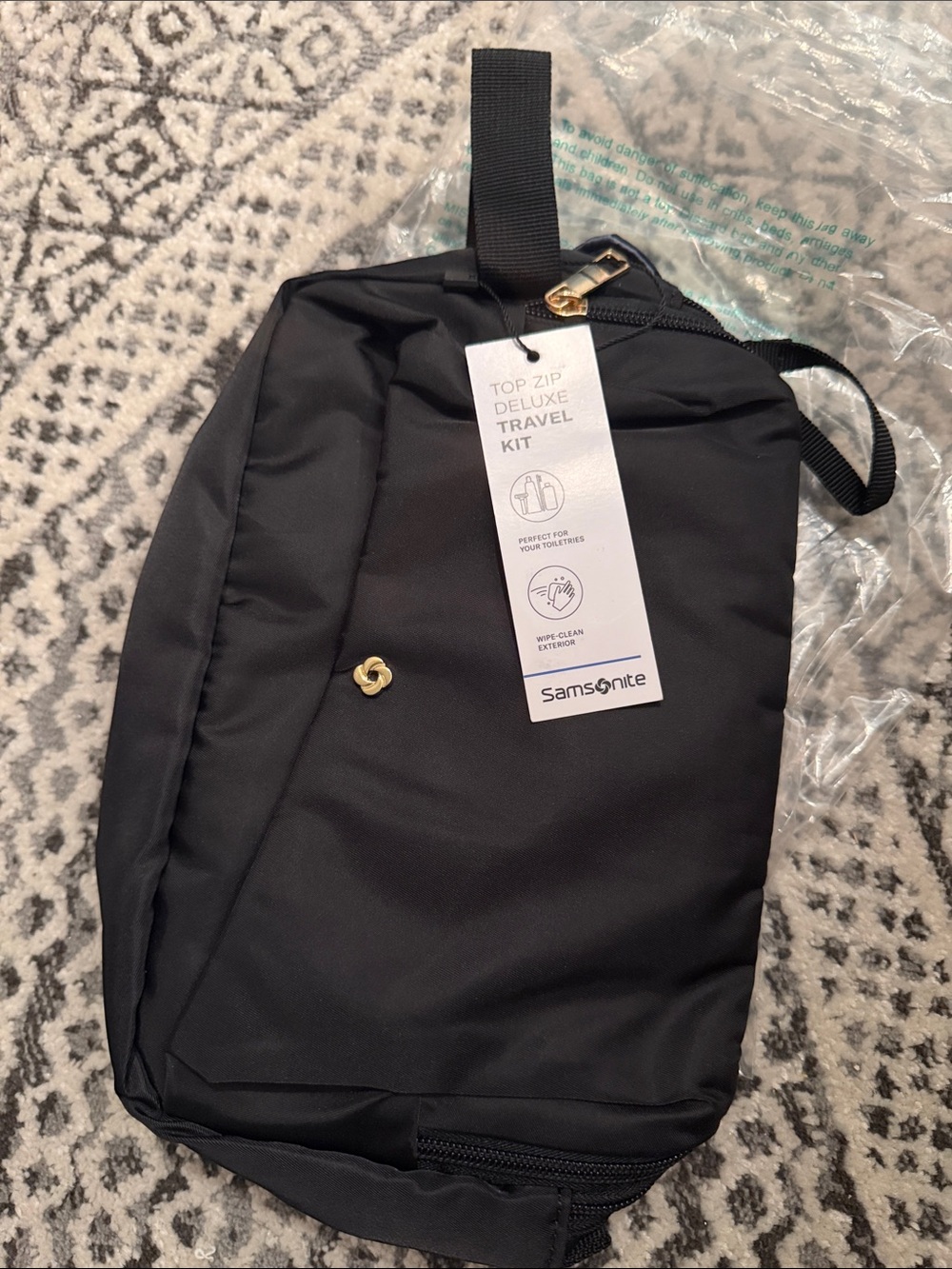 Samsonite Black Deluxe Travel Kit with Gold Accents